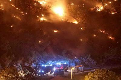 SPLIT: Izbio veliki šumski požar kod Sitnog Donjeg!