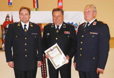 �AKOVEC: Zlatku Orsag titula po�asnog predsjednika VZM�